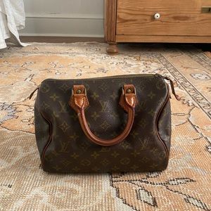 Louis Vuitton | Speedy 25